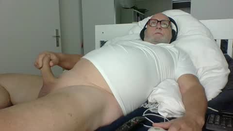 Snapshot of luley58 chatting on 18, 9, 2025 luley58 online show from 18, 9, 2025