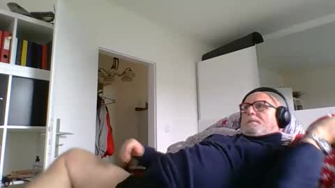 luley58 online show from 12, 10, 2025