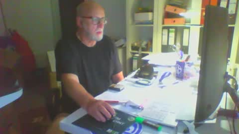 Snapshot of luley58 chatting on 2, 6, 2026 luley58 online show from 2, 6, 2026