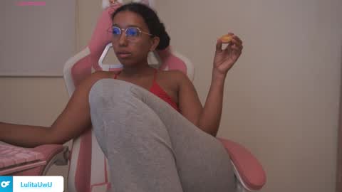 lulitauwu online show from 12, 11, 2025