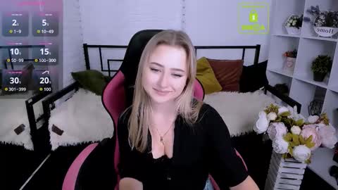 Lily online show from 3, 10, 2025