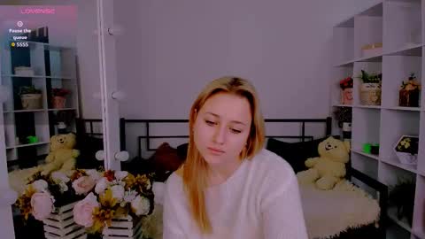 Lily online show from 11, 11, 2025