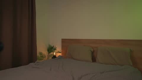 Snapshot of lulu_lovett chatting on 6, 12, 2024 lulu_lovett online show from 6, 12, 2024