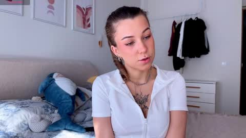 lulu berry online show from 15, 5, 2026