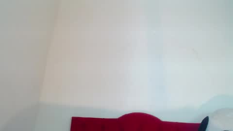 Snapshot of luluu_08 chatting on 28, 2, 2025 LULU online show from 28, 2, 2025