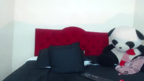 Snapshot of luluu_08 chatting on 9, 3, 2025 LULU online show from 9, 3, 2025