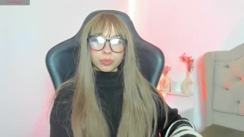 Snapshot of luluuberry chatting on 17, 11, 2025 luluuberry online show from 17, 11, 2025