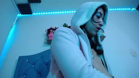 Luly online show from 3, 12, 2024