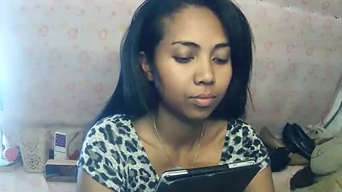 Snapshot of luna019 chatting on 25, 10, 2025 Luna online show from 25, 10, 2025