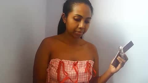 Snapshot of luna019 chatting on 29, 4, 2026 Luna online show from 29, 4, 2026
