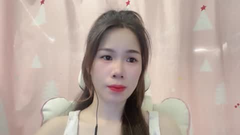 Snapshot of luna4739 chatting on 18, 5, 2026 Luna online show from 18, 5, 2026