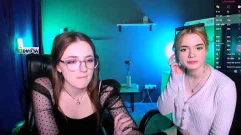 Snapshot of luna_berryy chatting on 4, 3, 2025 luna_berryy online show from 4, 3, 2025