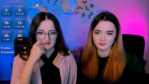 luna_berryy online show from 28, 11, 2025