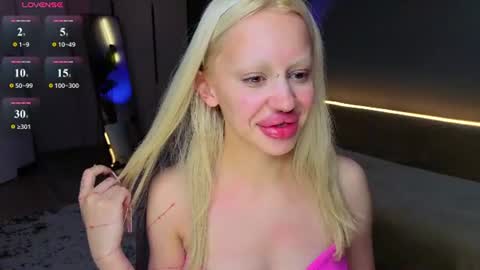 Snapshot of luna_beverly chatting on 13, 7, 2026 luna_beverly online show from 13, 7, 2026