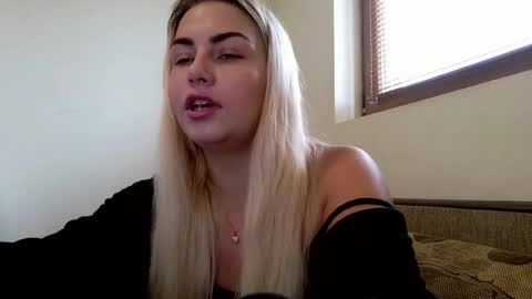 Snapshot of luna_blazer chatting on 26, 10, 2025 luna_blazer online show from 26, 10, 2025