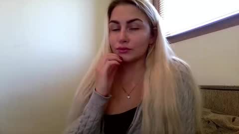 Snapshot of luna_blazer chatting on 29, 10, 2025 luna_blazer online show from 29, 10, 2025