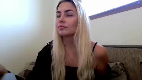 Snapshot of luna_blazer chatting on 30, 10, 2025 luna_blazer online show from 30, 10, 2025