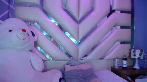 LUNA  online show from 12, 12, 2024