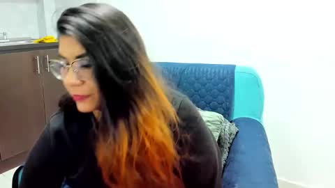 luna  online show from 22, 2, 2025