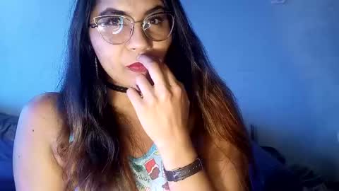 luna  online show from 24, 2, 2025