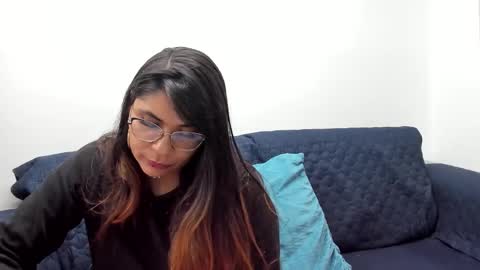 luna  online show from 28, 2, 2025