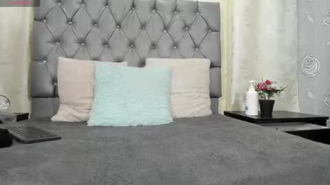 Snapshot of luna_evaa chatting on 27, 4, 2026 Luna Eva online show from 27, 4, 2026