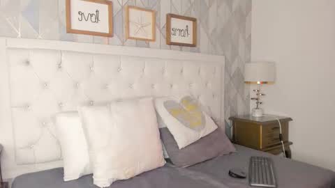 luna forever7 online show from 27, 3, 2026