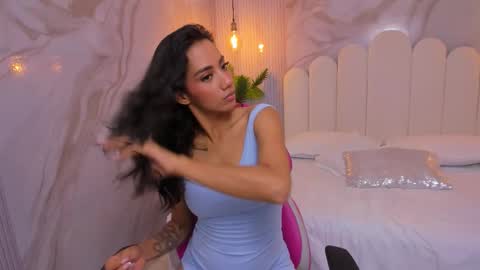 luna_hot_ass online show from 1, 12, 2025
