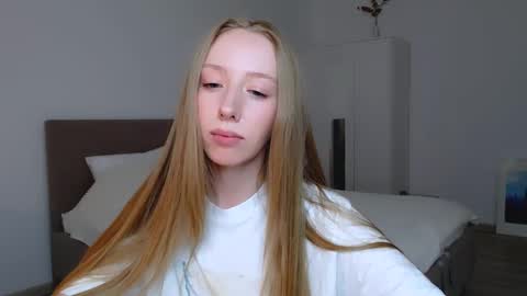 Luna online show from 12, 2, 2025