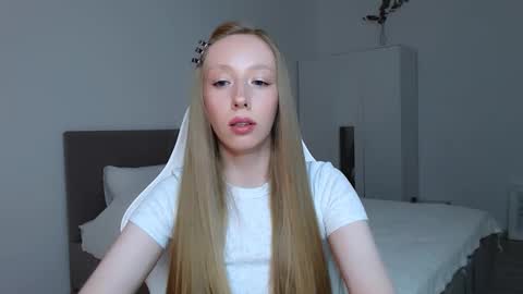 Luna online show from 16, 9, 2025