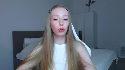 Luna online show from 23, 10, 2025