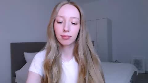 Luna online show from 6, 3, 2026