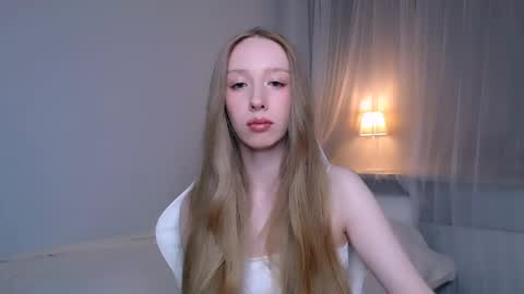 Snapshot of luna_insanity chatting on 7, 5, 2026 Luna online show from 7, 5, 2026