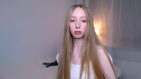 Snapshot of luna_insanity chatting on 19, 5, 2026 Luna online show from 19, 5, 2026