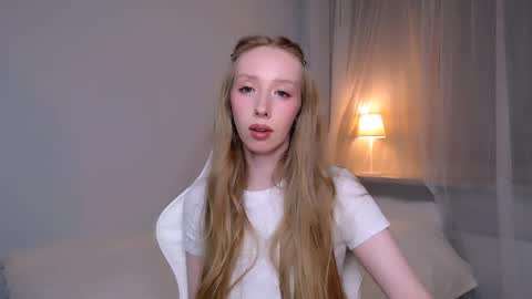 Snapshot of luna_insanity chatting on 25, 5, 2026 Luna online show from 25, 5, 2026