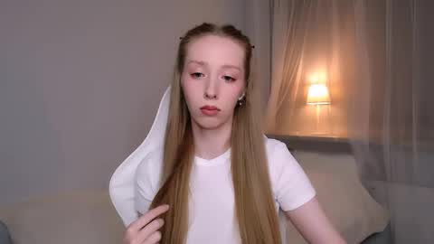 Snapshot of luna_insanity chatting on 1, 6, 2026 Luna online show from 1, 6, 2026