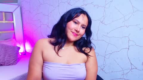 Luna  Jonez  online show from 2, 11, 2025