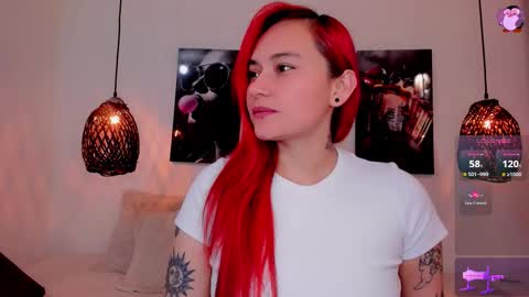 LUNA LOBOO online show from 21, 10, 2025