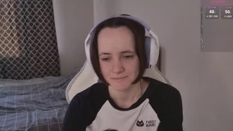 luna_loveeee online show from 17, 4, 2026