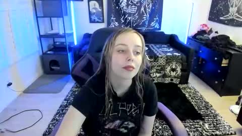 Luna online show from 20, 4, 2026