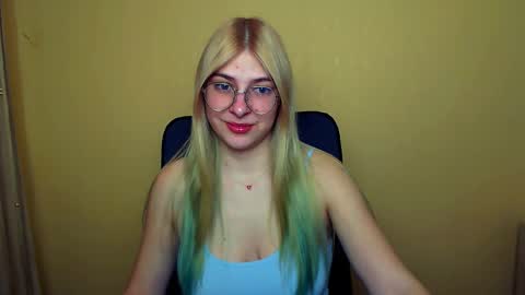 Luna online show from 3, 1, 2025