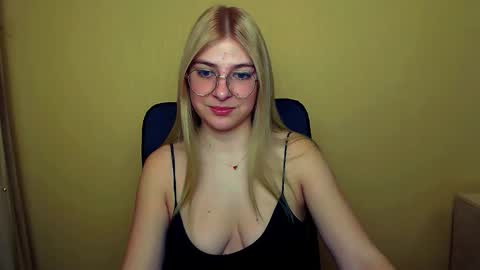 Luna online show from 22, 1, 2025