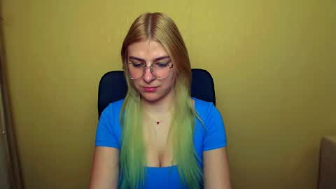 Luna online show from 25, 1, 2025