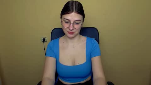 Luna online show from 19, 12, 2025