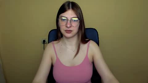 Luna online show from 11, 4, 2026