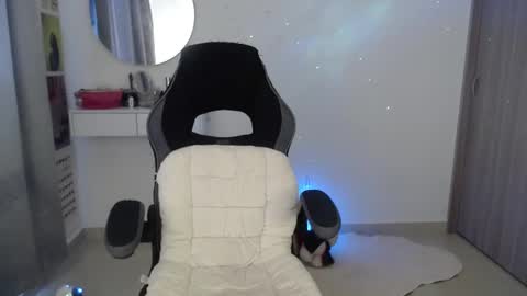 Luna online show from 9, 10, 2025