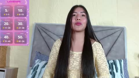 Snapshot of luna_maisonn chatting on 8, 6, 2026 LUNA online show from 8, 6, 2026