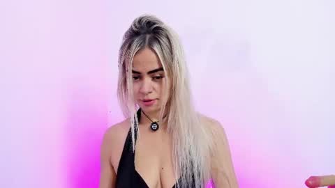 Snapshot of luna_marquez_ chatting on 21, 7, 2026 Luna Marquez online show from 21, 7, 2026