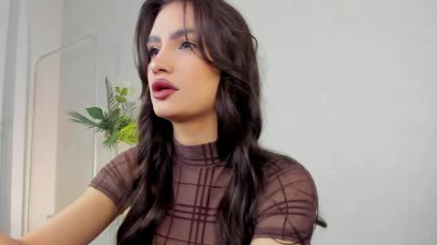 Snapshot of luna_mee chatting on 7, 4, 2026 Adele online show from 7, 4, 2026