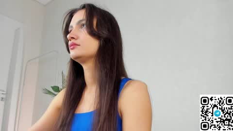 Snapshot of luna_mee chatting on 8, 4, 2026 Adele online show from 8, 4, 2026